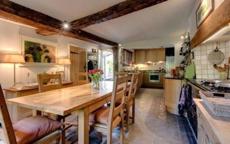 Kit-Harington-reportedly-buys-house-in-Suffolk-UK-Jul-2017 (11) Kit Harington reportedly buys house in Suffolk UK Jul 2017 11