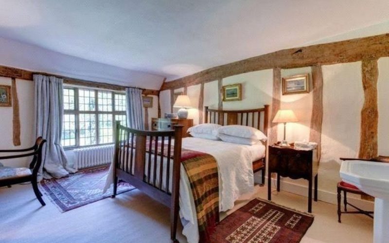 Kit-Harington-reportedly-buys-house-in-Suffolk-UK-Jul-2017 (13) Kit Harington reportedly buys house in Suffolk UK Jul 2017 13