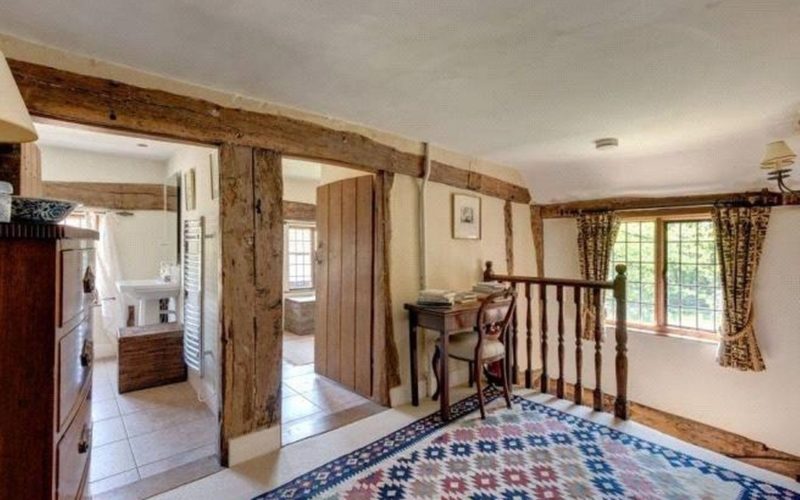 Kit-Harington-reportedly-buys-house-in-Suffolk-UK-Jul-2017 (8) Kit Harington reportedly buys house in Suffolk UK Jul 2017 8