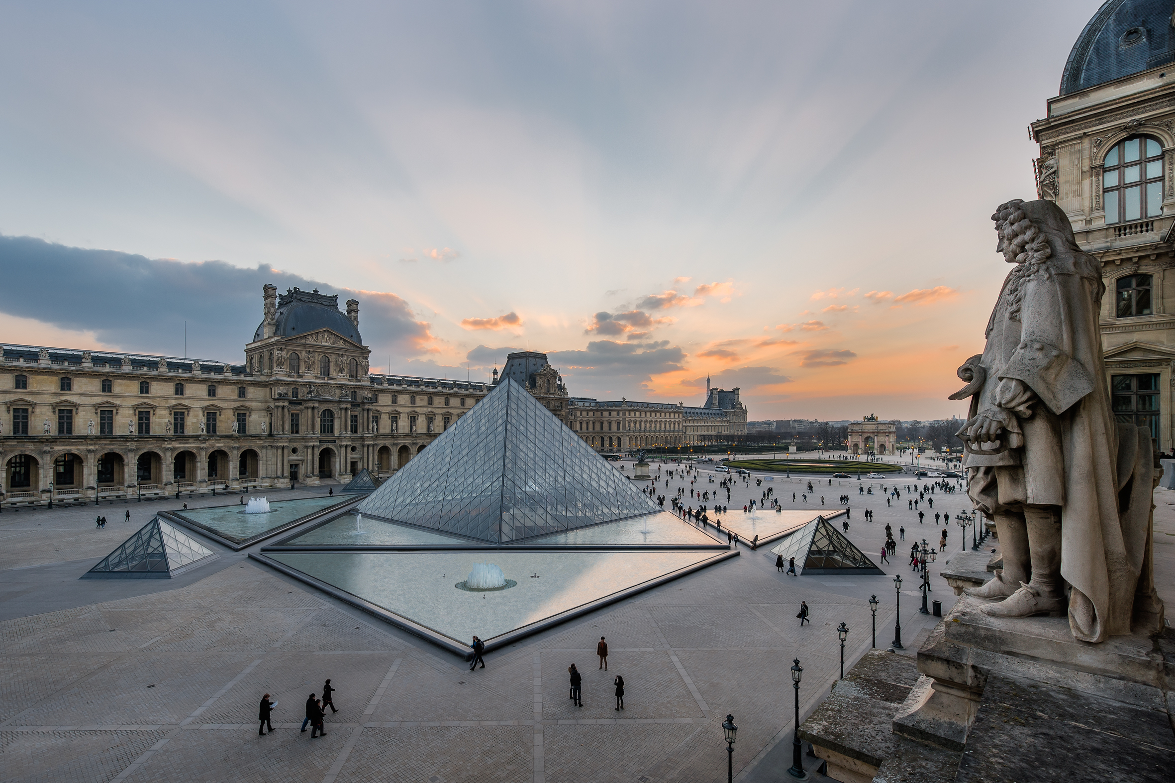 Palais du Louvre © 2013 Musée du Louvre Ouadah