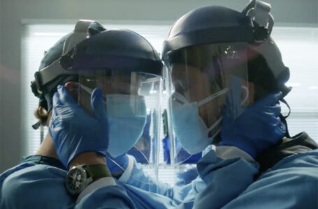 The Resident 4: Il nuovo trailer mostra un Chastain sopraffatto dalla pandemia
