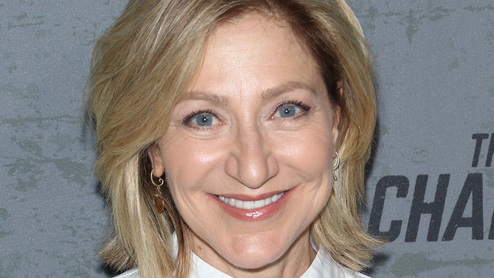 American Crime Story: Impeachment, Edie Falco sarà Hillary Clinton