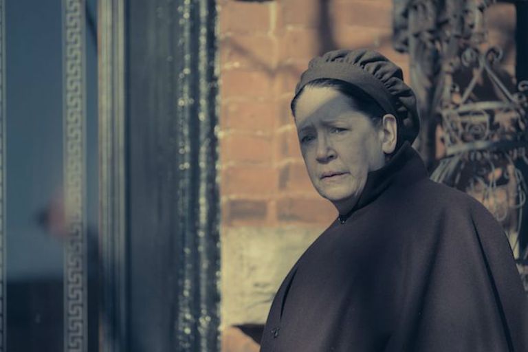 The Handmaid's Tale 5: Ann Dowd rivela quando inizieranno le riprese