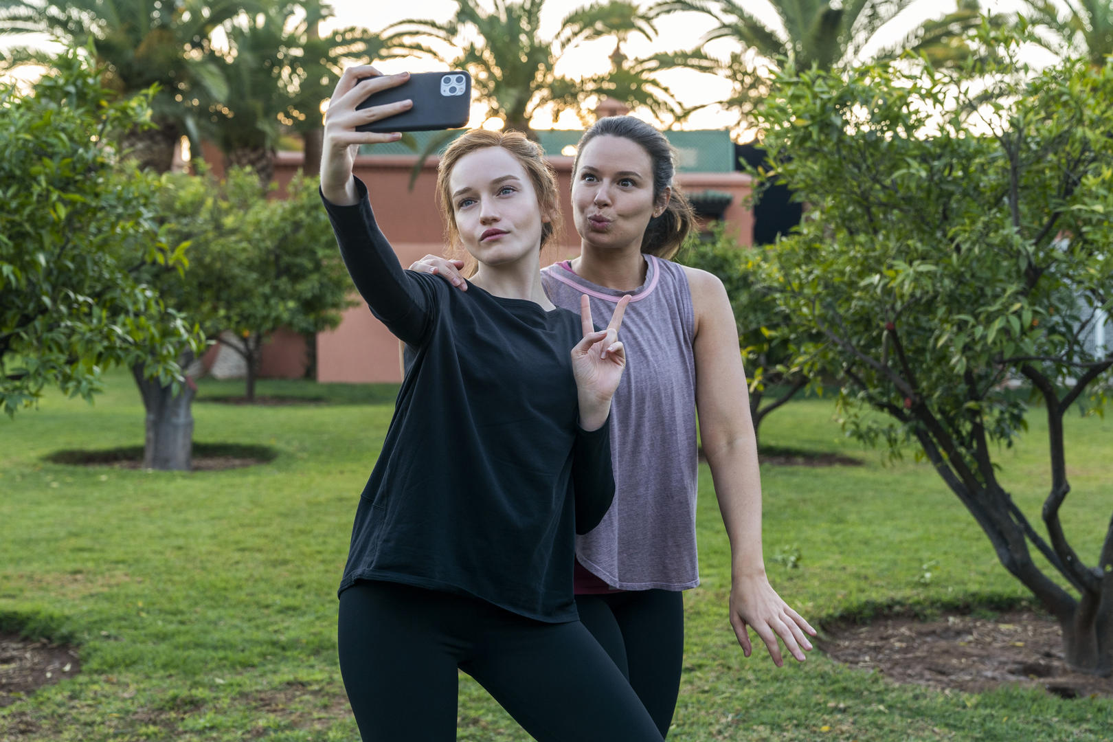 Inventing Anna: Nuovo trailer e locandina della nuova serie targata Shondaland