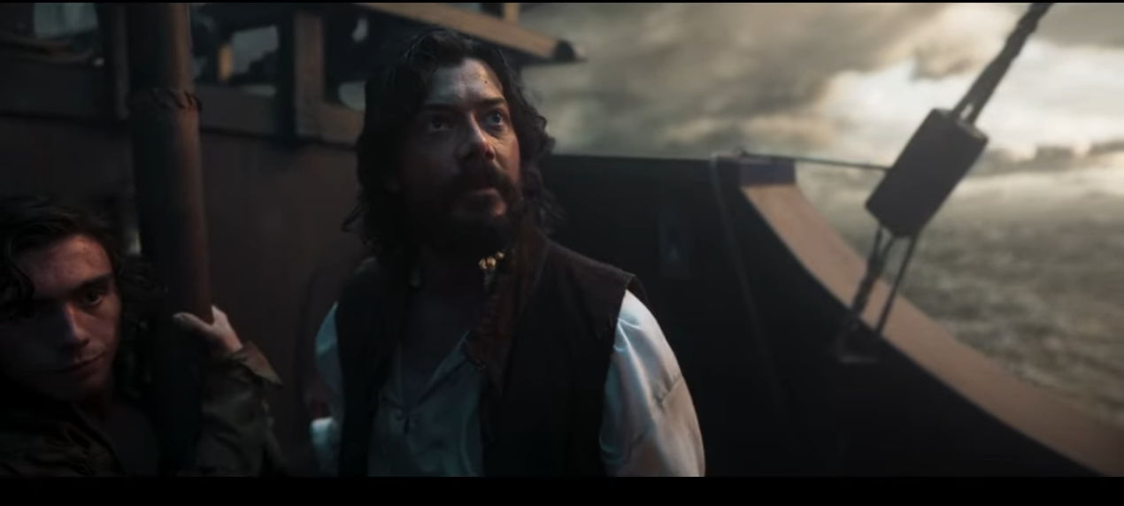 Senza confini: Il trailer della serie con Rodrigo Santoro e Álvaro Morte