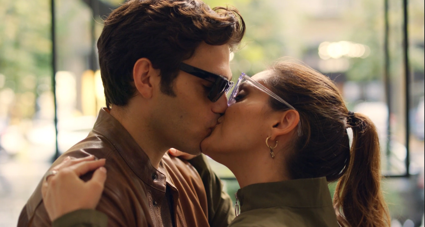 Perfetta Illusione: Il nuovo film di Pappi Corsicato dal 15 dicembre al cinema | TRAILER