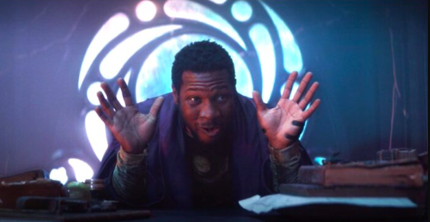Jonathan Majors licenziato dai Marvel Studios, non sarà più Kang Il Conquistatore