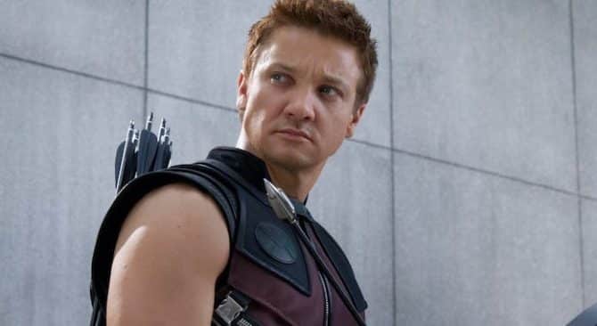 Jeremy Renner è in condizioni critiche dopo un incidente
