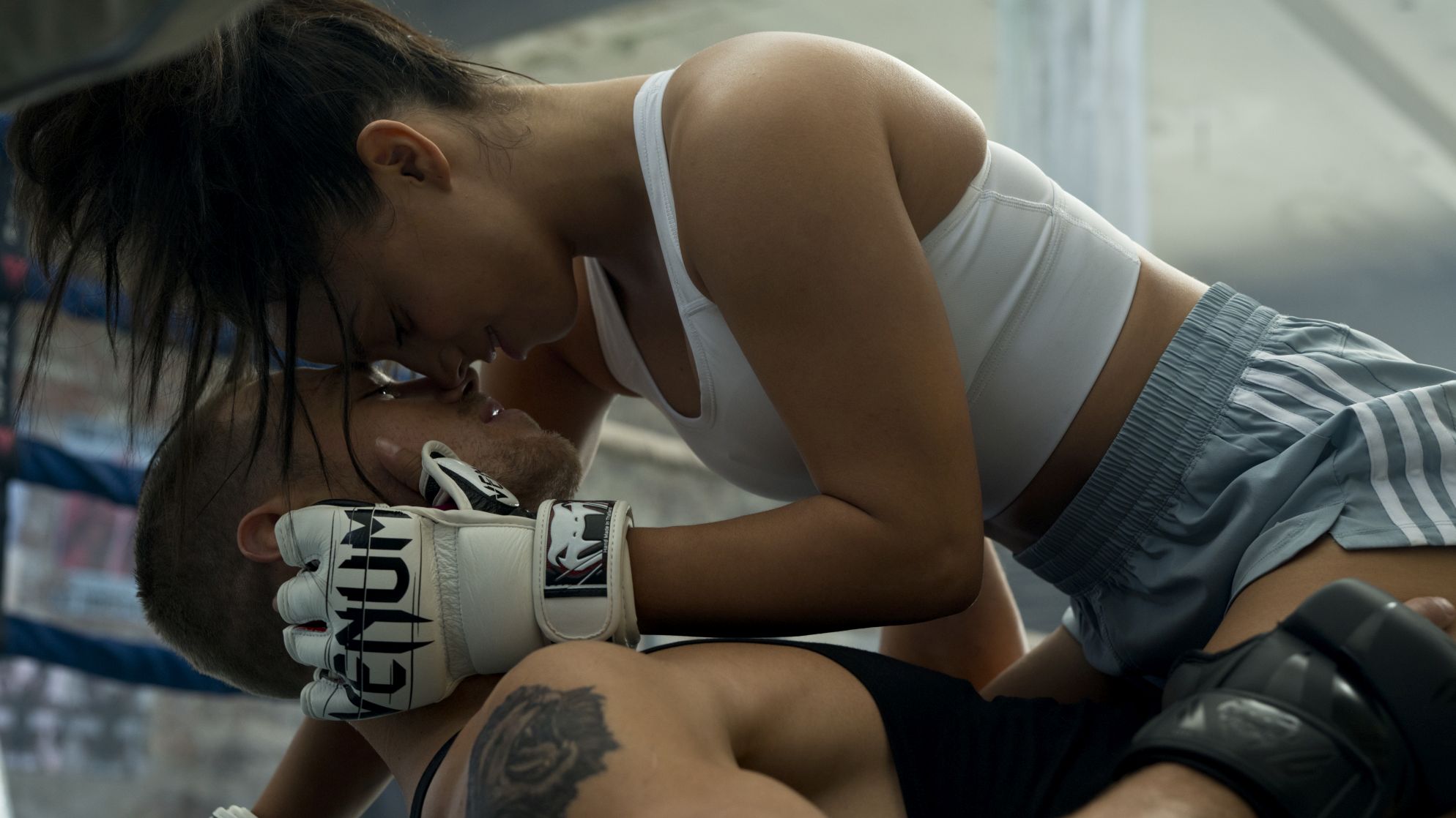 Perfect Addiction: Prime Video svela il trailer ufficiale