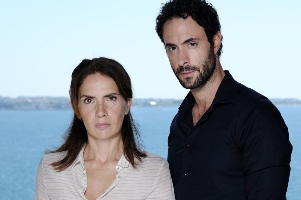 Sei Donne – Il Mistero di Leila: La serie con Ivana Lotito e Isabella Ferrari, da martedì 28 febbraio su Rai1