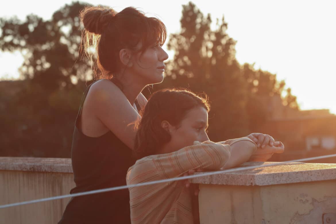 Denti da Squalo: Dall'8 giugno al cinema il film con con Virginia Raffaele e Claudio Santamaria