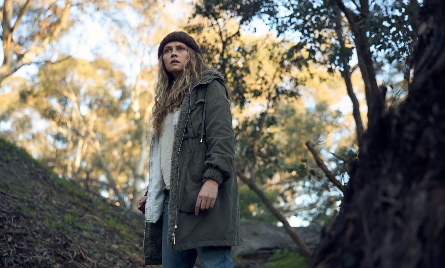 In The Clearing: La serie con Teresa Palmer, dal 24 maggio su Disney+ | TRAILER