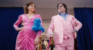 The Beanie Bubble - Inflazione da peluche: Ecco il trailer del film con Elizabeth Banks e Zach Galifianakis