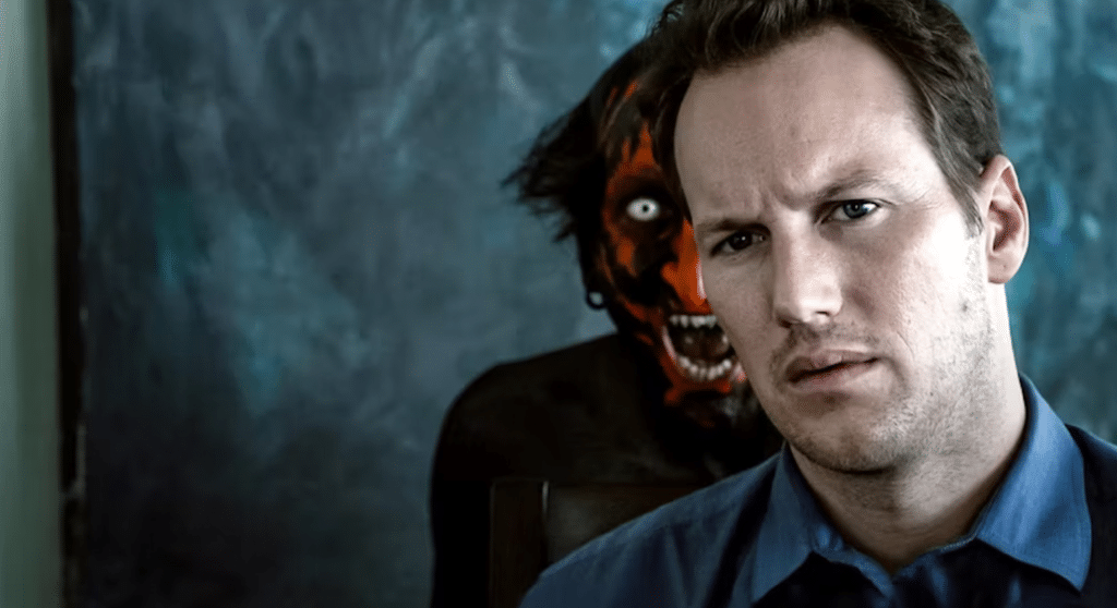 Insidious: La Porta Rossa, nuovo trailer del quinto capitolo della celebre saga horror