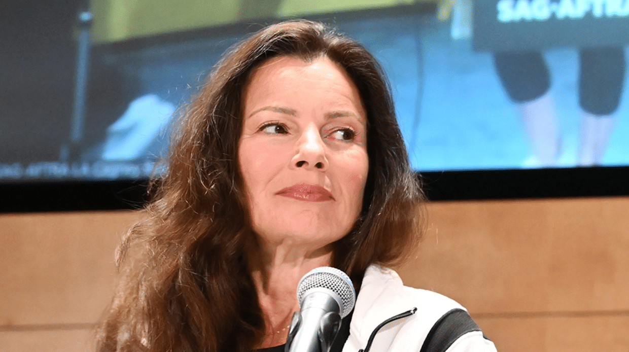 Fran Drescher: il potente discorso che annuncia l'entrata in sciopero degli attori. Cosa succede Adesso?