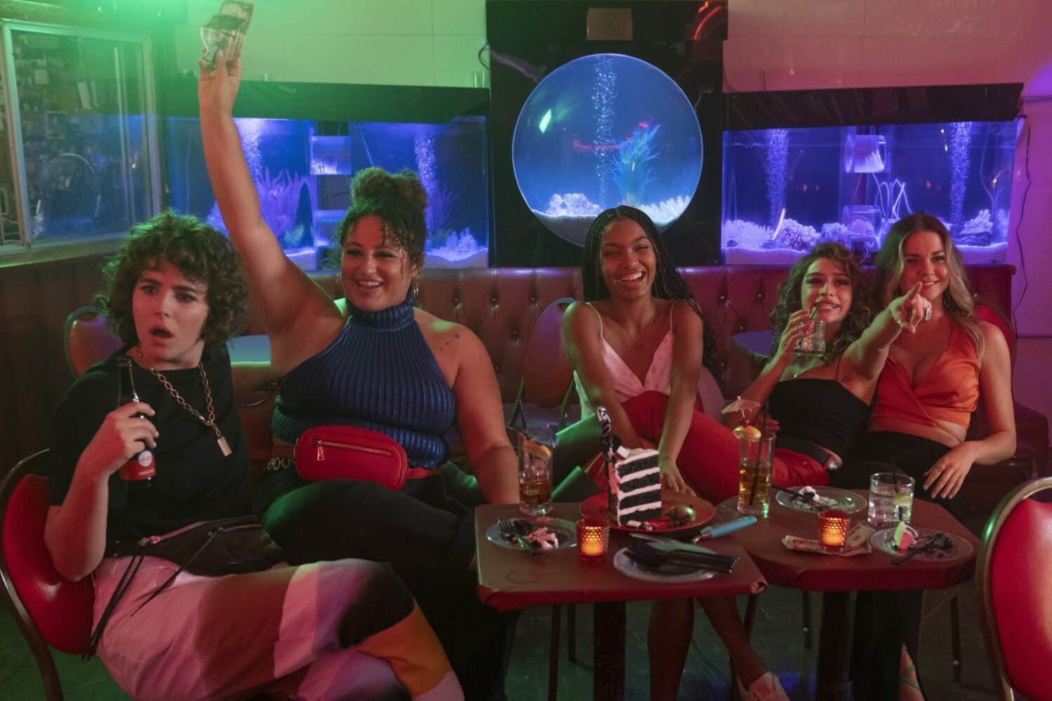Sitting in Bars With Cake: Il film con Yara Shahidi e Odessa A’zion dall'8 settembre su Prime Video