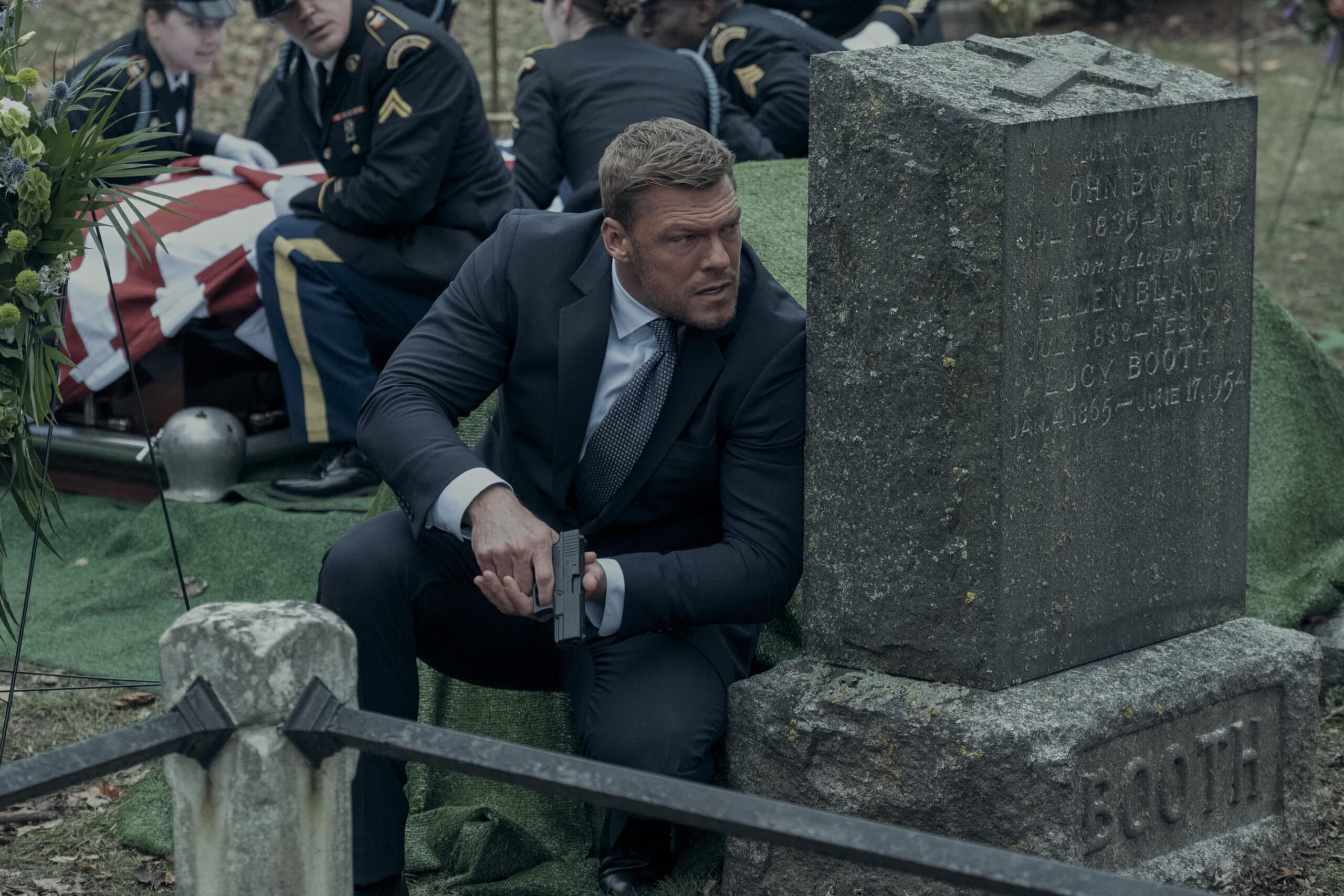Reacher 2: La serie con Alan Ritchson sta per tornare | TRAILER