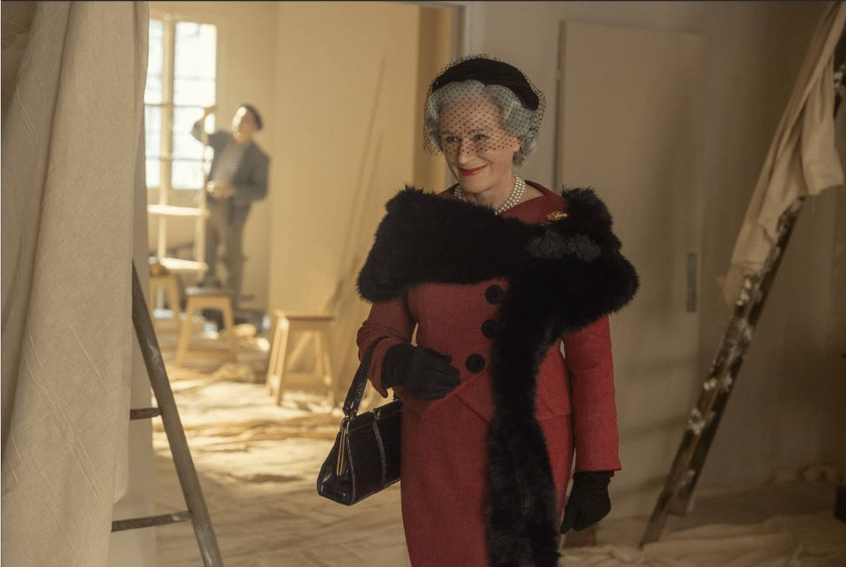 The New Look: Glenn Close nei panni di Carmel Snow, direttrice di Harper's Bazaar