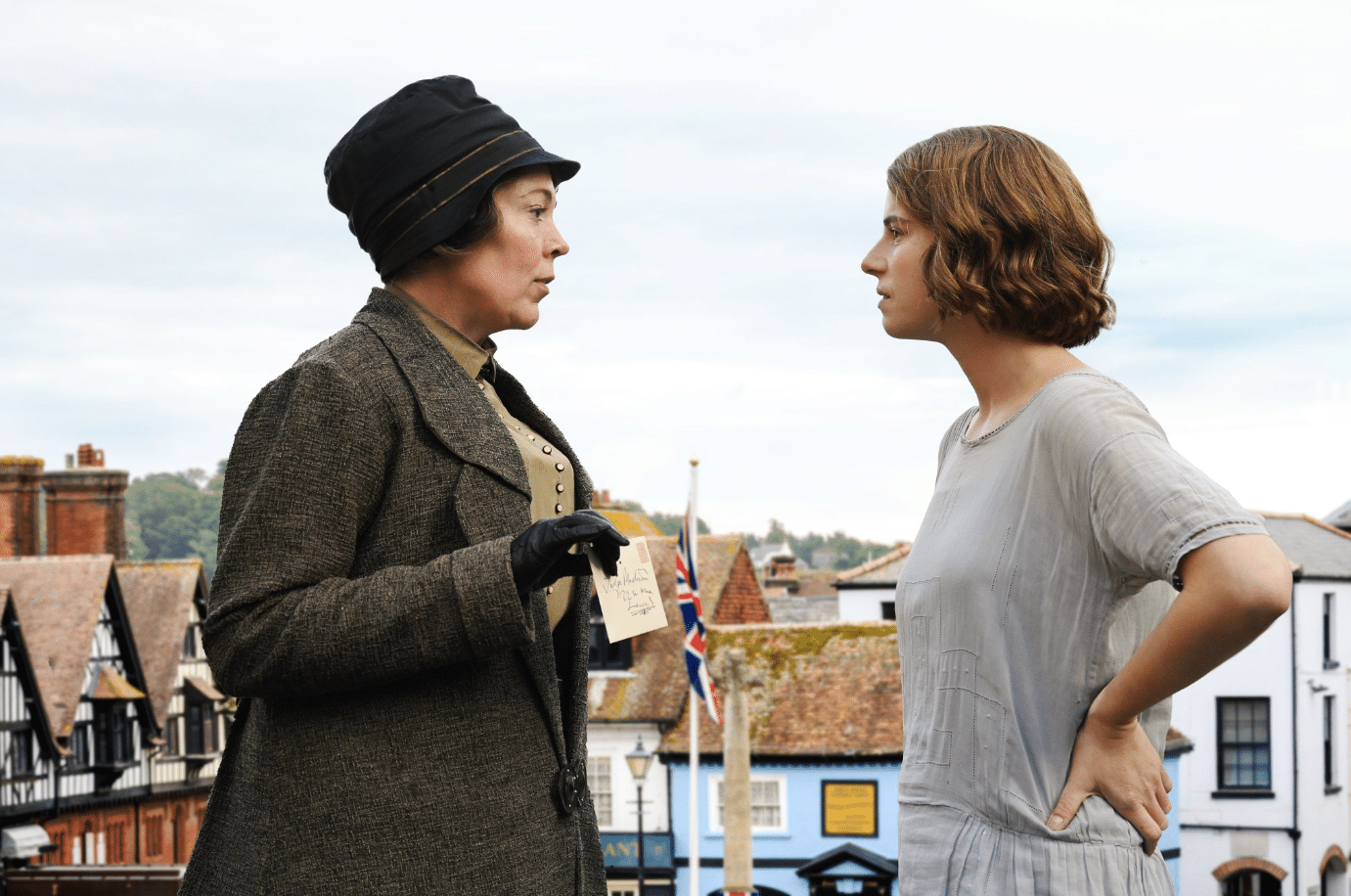 Cattiverie a domicilio: Al cinema dal 18 Aprile il nuovo film con Olivia Colman | TRAILER