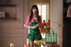 Emily In Paris 4 collins