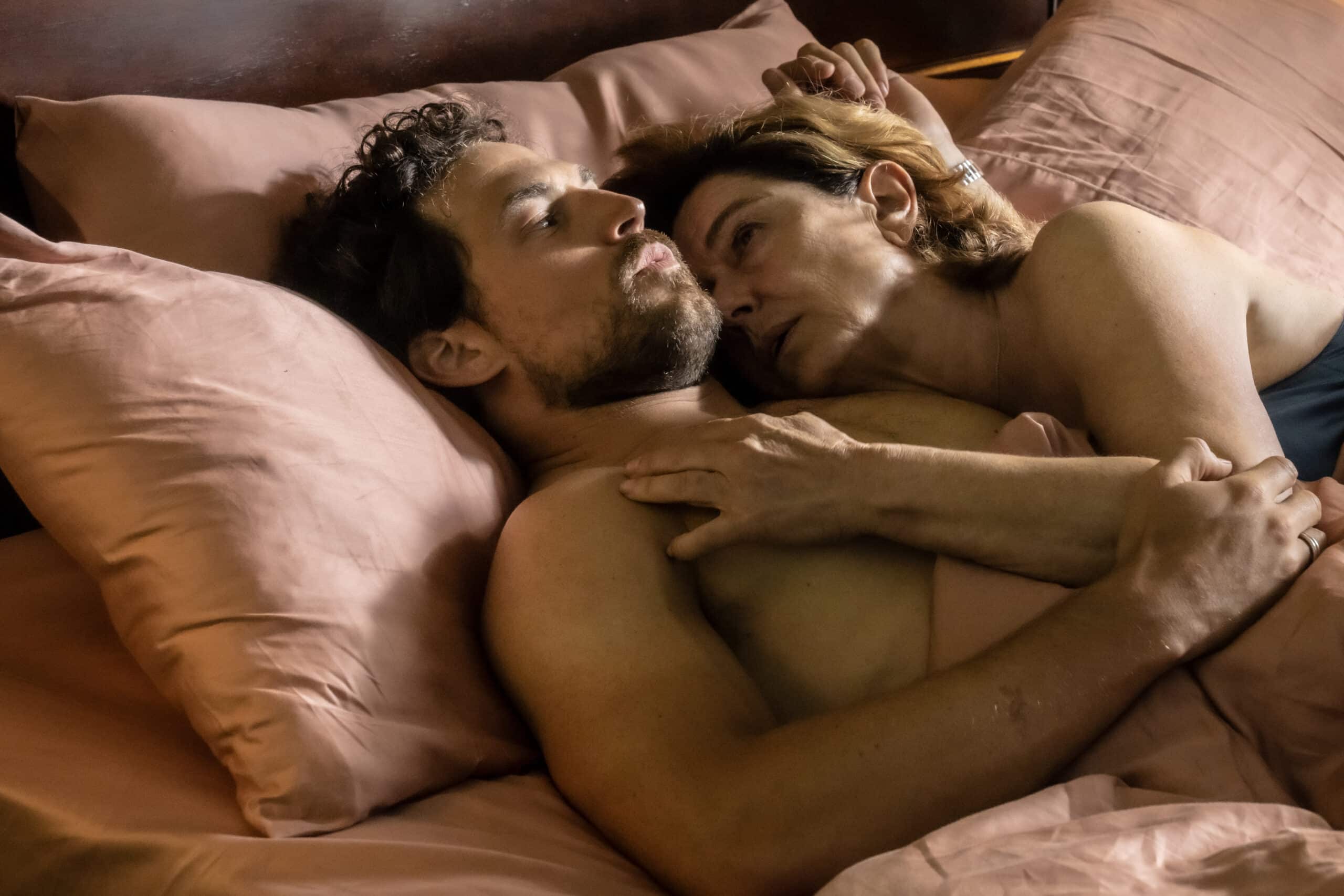 Inganno: La serie con Monica Guerritore e Giacomo Gianniotti, dal 9 Ottobre su Netflix | TRAILER