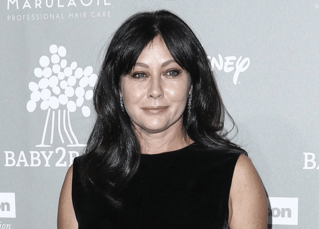 Shannen Doherty è morta, la star di Beverly Hills 90210 e Streghe aveva 53 anni