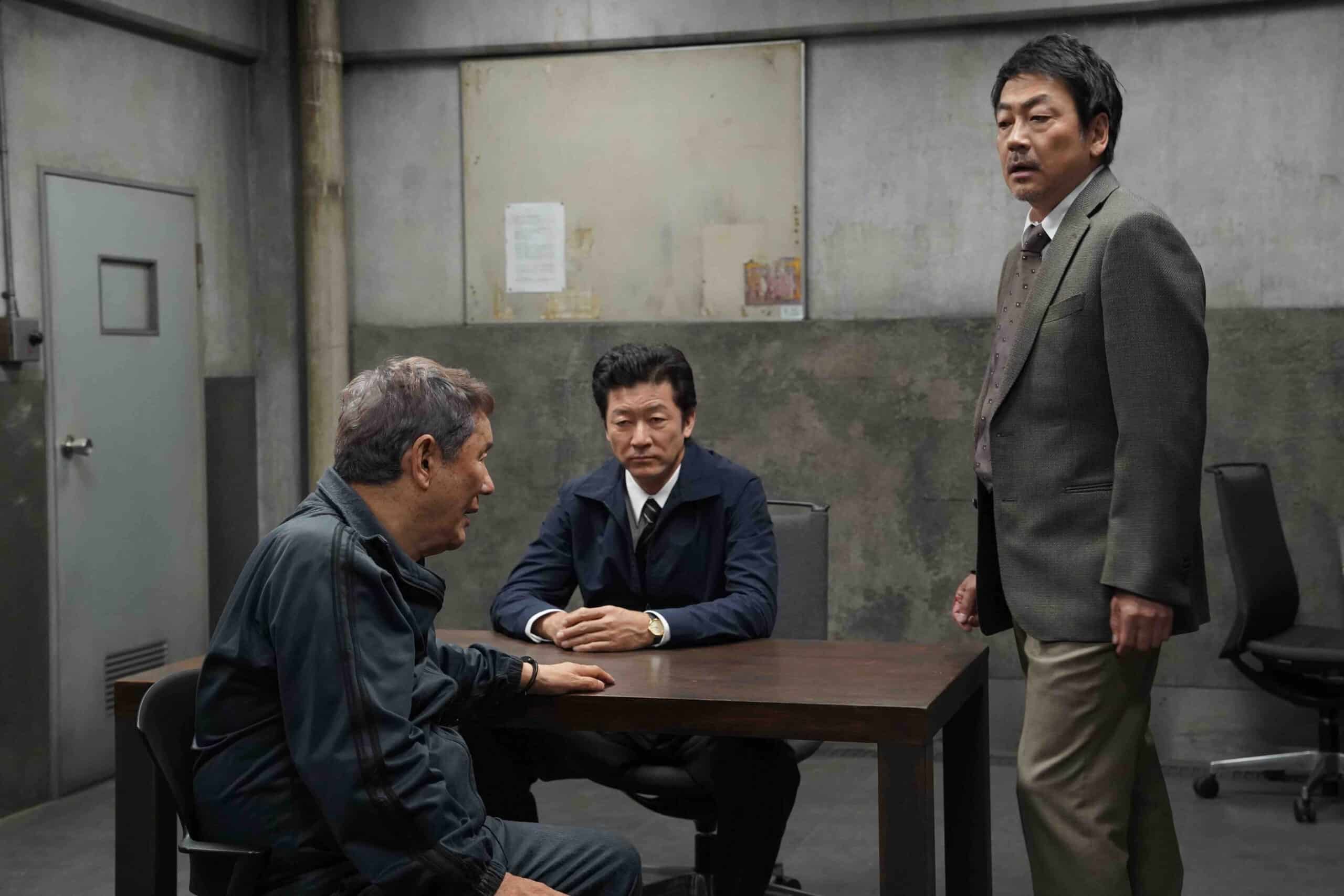 Broken Rage: Prime Video svela le prime immagini del film con Takeshi Kitano, Fuori Concorso a Venezia 81