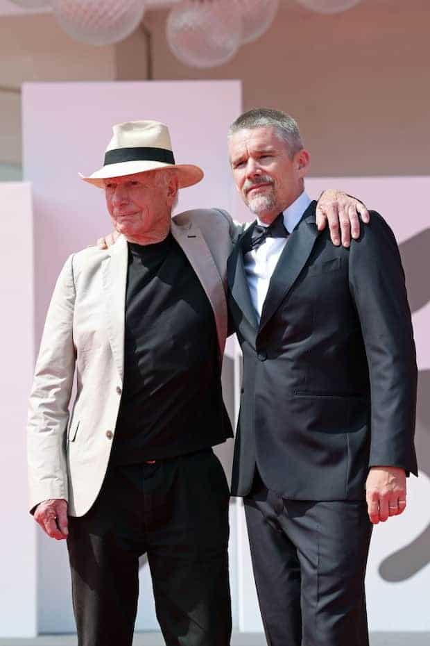 Venezia 81: A Peter Weir, regista de L’attimo fuggente e The Truman Show, il Leone d’Oro alla carriera