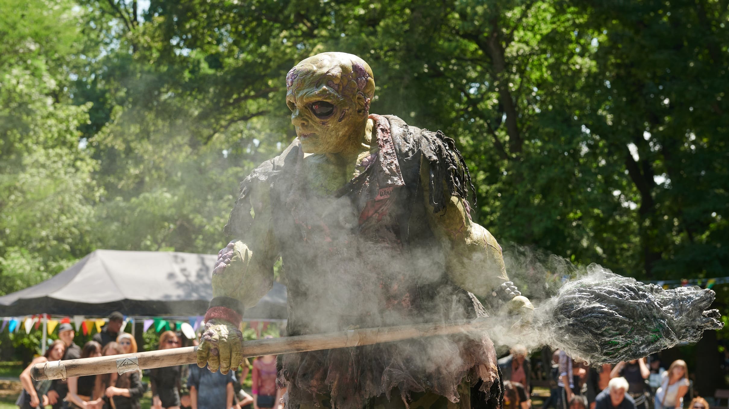 The Toxic Avenger 2025: Un remake che implode nel caos - LA RECENSIONE