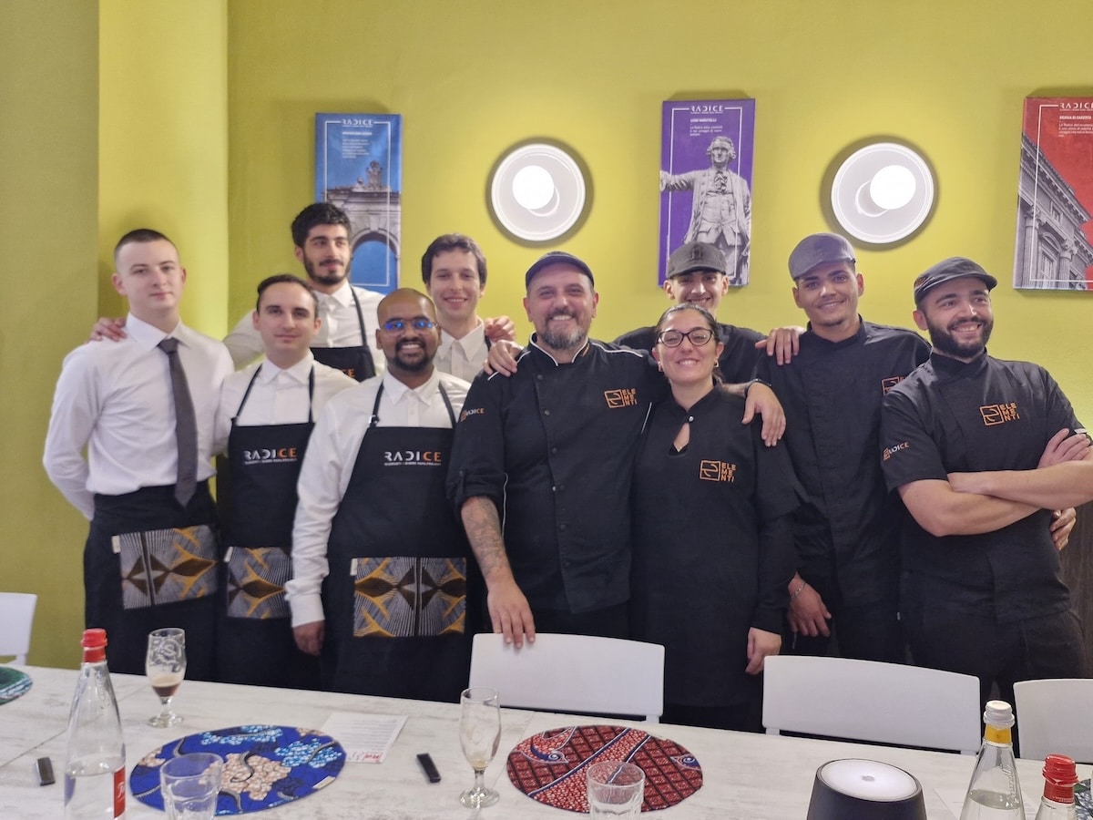 Elementi Pizzeria- Un progetto solidale per festeggiare il quinto anniversario 02