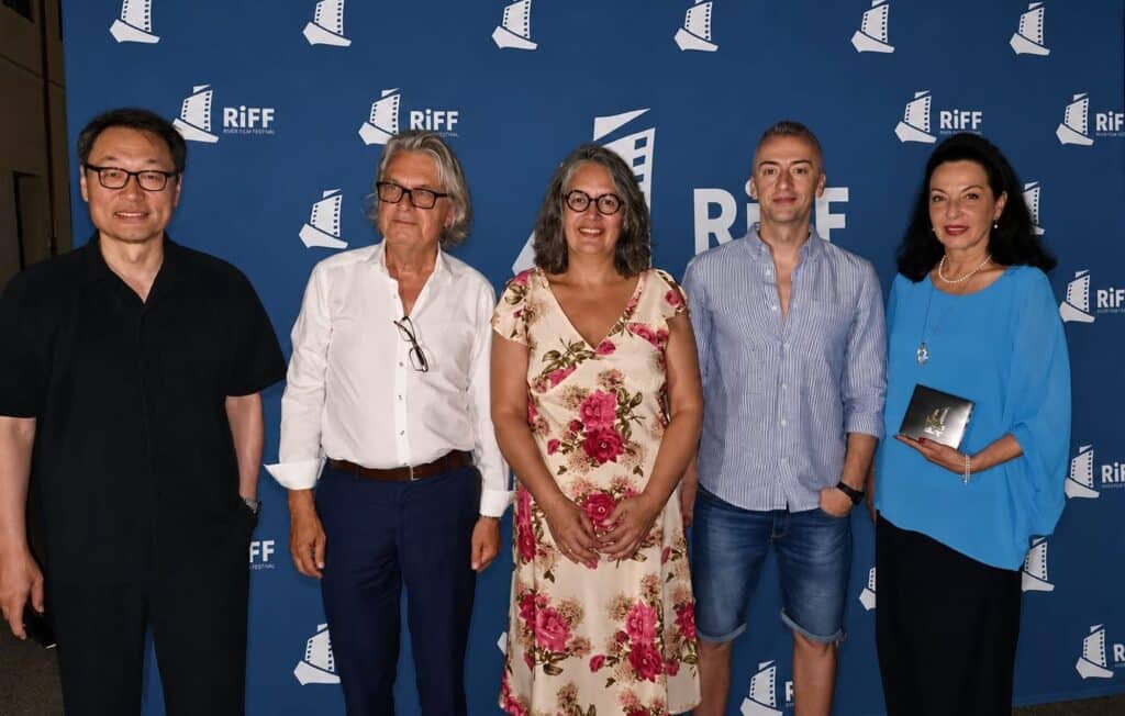 Il River Film Festival ha registrato il record di presenze, il debutto della sezione AI e l’emozione del grande schermo sulla Scalinata del Portello