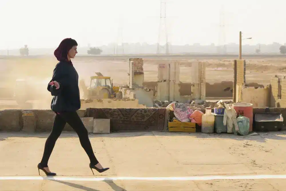 Falling House, il nuovo film di Mohsen Gharei