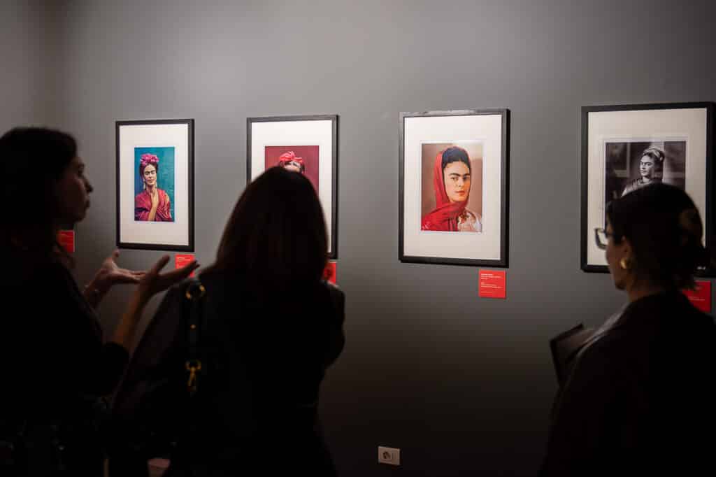Attraverso i miei occhi – Frida Kahlo e la costruzione del mito negli scatti dei grandi fotografi del Novecento