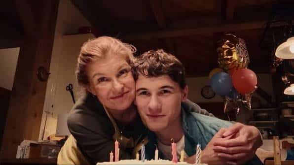 Phony: Su Disney+ dal 20 ottobre, il nuovo mystery con Connie Britton e Sam Nivola